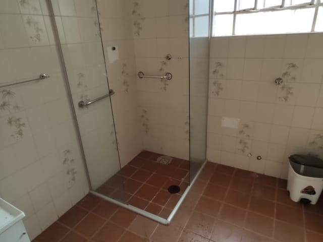 Casa com 250m² 2 quartos e 2 banheiros, à venda, no bairro Centro em Taubaté