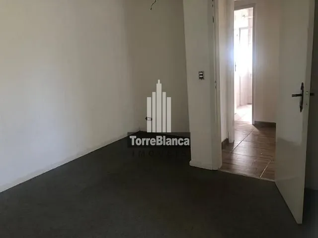 Casa com 450m² 4 quartos e 1 banheiro, à venda, no bairro Oficinas em Ponta Grossa