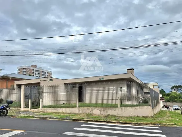 Casa com 420m² 3 quartos e 33 banheiros, à venda, no bairro Orfãs em Ponta Grossa