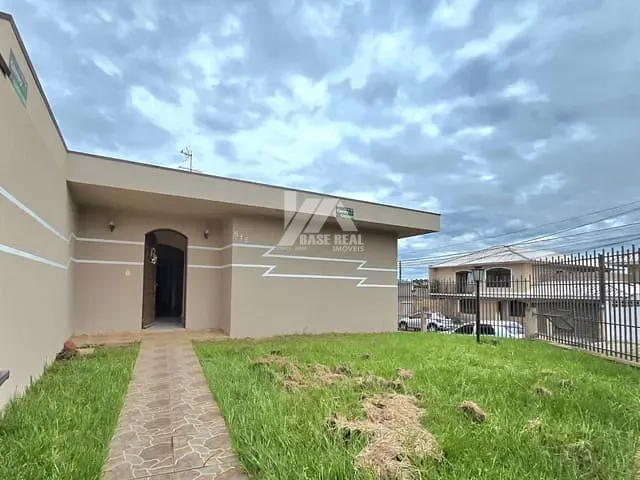 Casa com 420m² 3 quartos e 33 banheiros, à venda, no bairro Orfãs em Ponta Grossa
