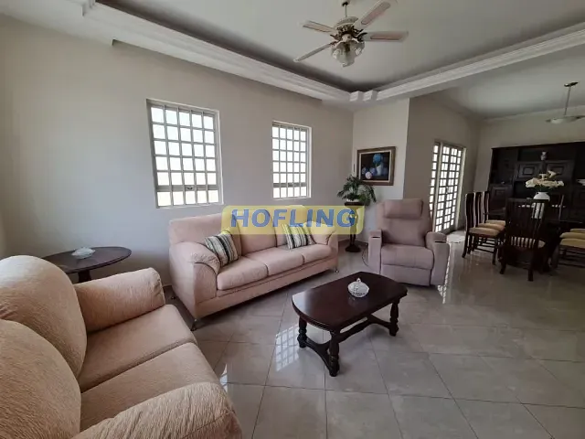 Casa com 539m² 3 quartos e 3 banheiros, à venda, no bairro Estádio em Rio Claro