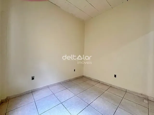 Casa com 38m² 1 quarto e 1 banheiro, para alugar, no bairro Piratininga (Venda Nova) em Belo Horizonte