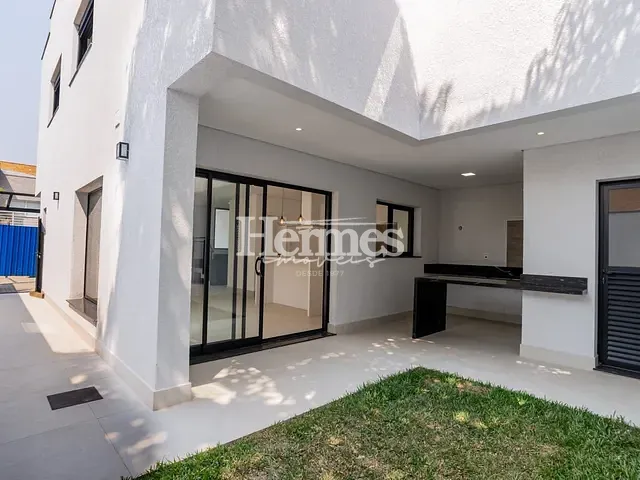 Casa 3 quartos e 4 banheiros, à venda, no bairro Parque Taquaral em Campinas