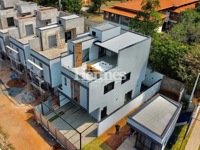 Casa 3 quartos e 4 banheiros, à venda, no bairro Parque Taquaral em Campinas