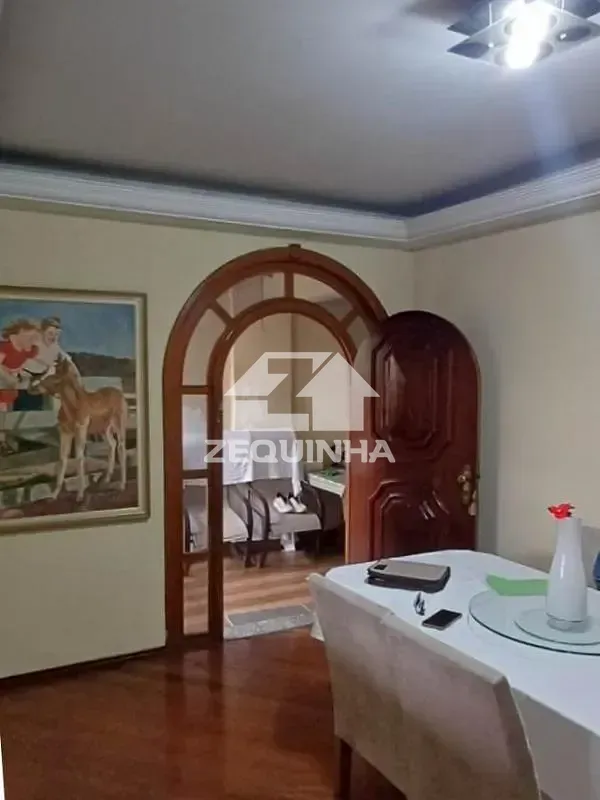 Casa, 4 quartos, 250 m² - Foto 4