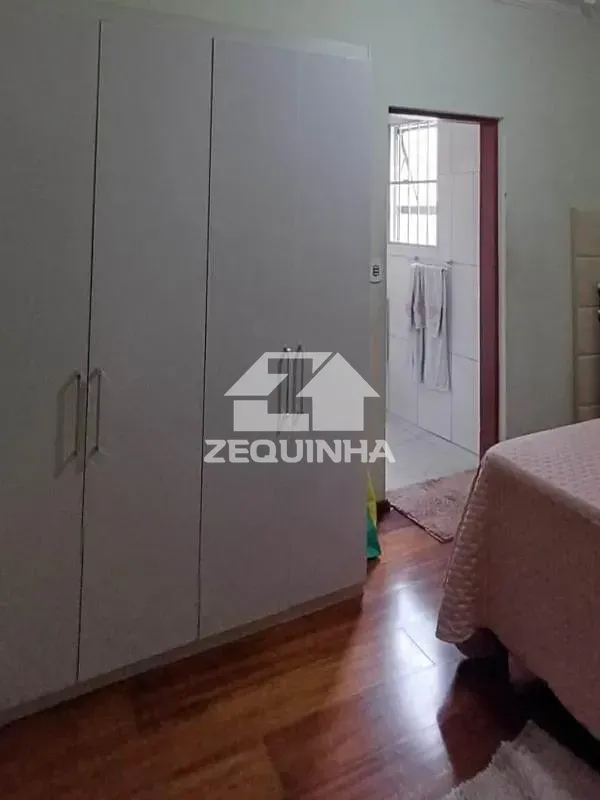 Casa, 4 quartos, 250 m² - Foto 9
