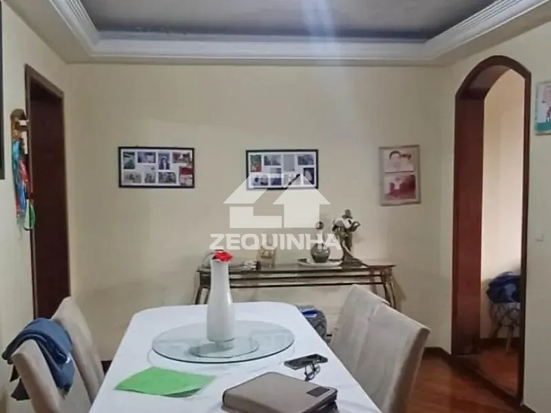 Casa, 4 quartos, 250 m² - Foto 22
