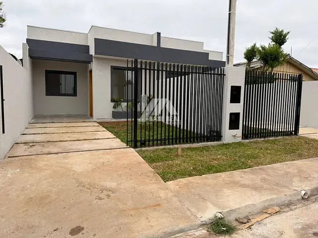 Casa 2 quartos e 1 banheiro, à venda, no bairro Cará-cará em Ponta Grossa