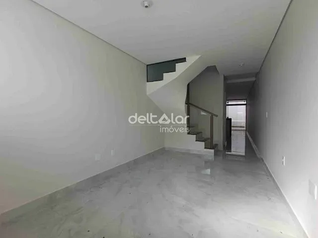 Casa com 90m² 2 quartos e 3 banheiros, à venda, no bairro Candelária em Belo Horizonte