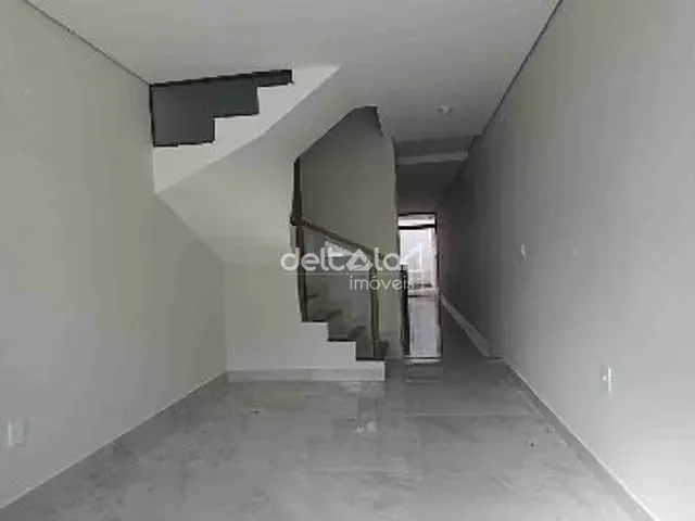 Casa com 90m² 2 quartos e 3 banheiros, à venda, no bairro Candelária em Belo Horizonte
