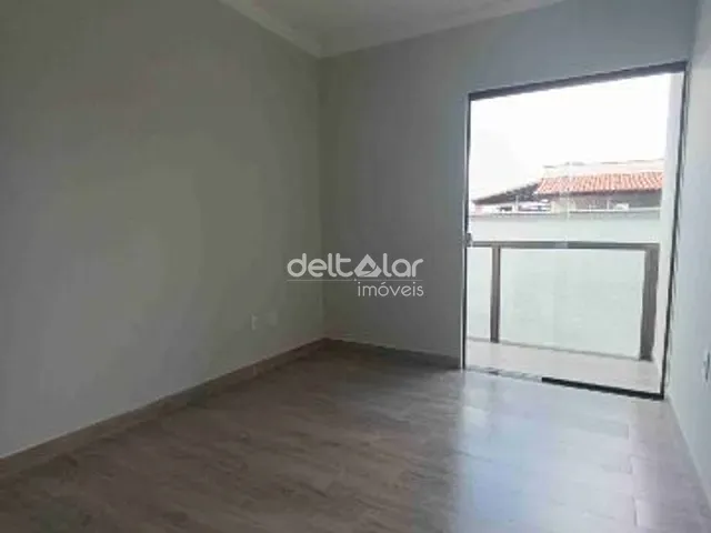 Casa com 90m² 2 quartos e 3 banheiros, à venda, no bairro Candelária em Belo Horizonte
