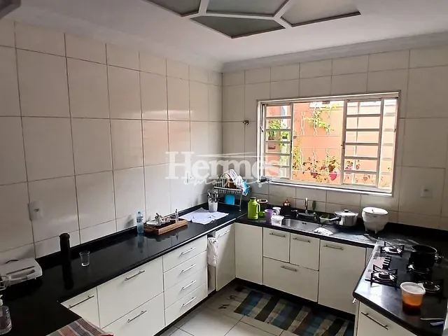 Casa para alugar, no bairro Jardim dos Calegaris em Paulínia