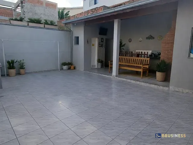 Casa 4 quartos e 5 banheiros, à venda, no bairro Parque Jambeiro em Campinas