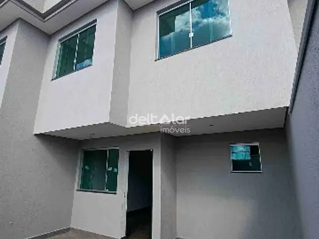 Casa com 110m² 3 quartos e 3 banheiros, à venda, no bairro Candelária em Belo Horizonte