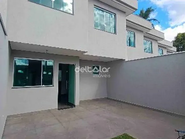 Casa com 110m² 3 quartos e 3 banheiros, à venda, no bairro Candelária em Belo Horizonte