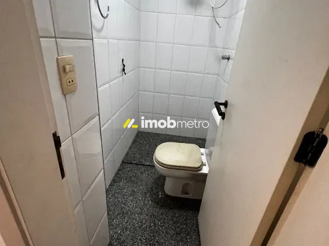 Casa com 600m² 4 quartos e 4 banheiros, para alugar, no bairro Parque da Hípica em Campinas