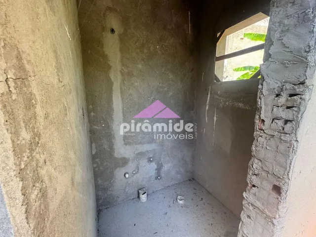Casa com 10m² 3 quartos e 3 banheiros, à venda, no bairro martim de Sá em Caraguatatuba
