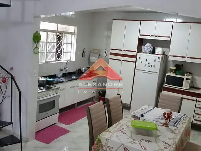 Casa com 150m² 4 quartos e 2 banheiros, à venda, no bairro Campos de São José em São José dos Campos