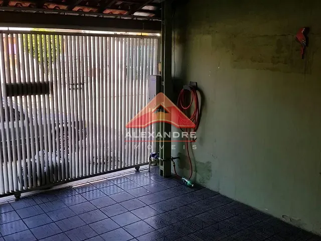 Casa com 150m² 4 quartos e 2 banheiros, à venda, no bairro Campos de São José em São José dos Campos