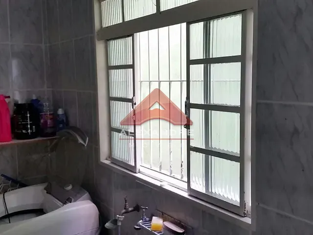 Casa com 150m² 4 quartos e 2 banheiros, à venda, no bairro Campos de São José em São José dos Campos