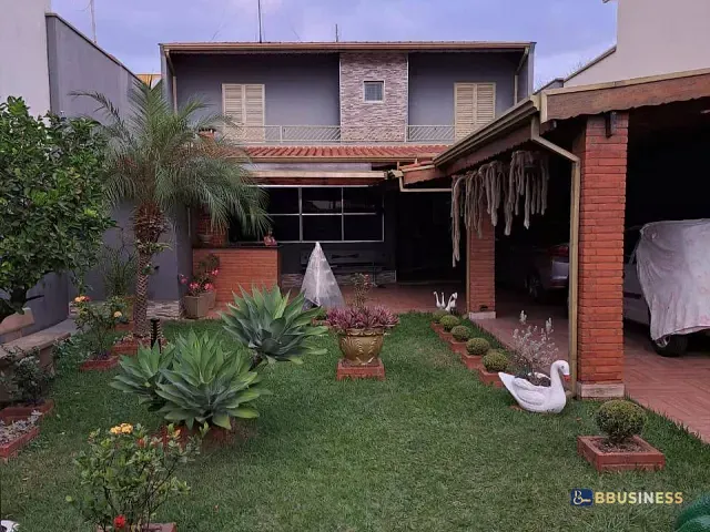 Casa com 250m² 3 quartos e 3 banheiros, à venda, no bairro Parque Via Norte em Campinas