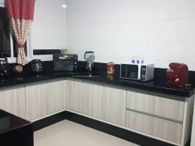 Casa com 250m² 3 quartos e 5 banheiros, à venda, no bairro Jardim Flórida em Indaiatuba