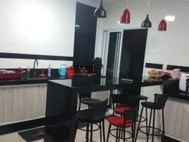 Casa com 250m² 3 quartos e 5 banheiros, à venda, no bairro Jardim Flórida em Indaiatuba