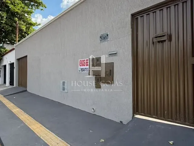 Casa com 360m² 4 quartos e 2 banheiros, à venda, no bairro Rodoviário em Goiânia