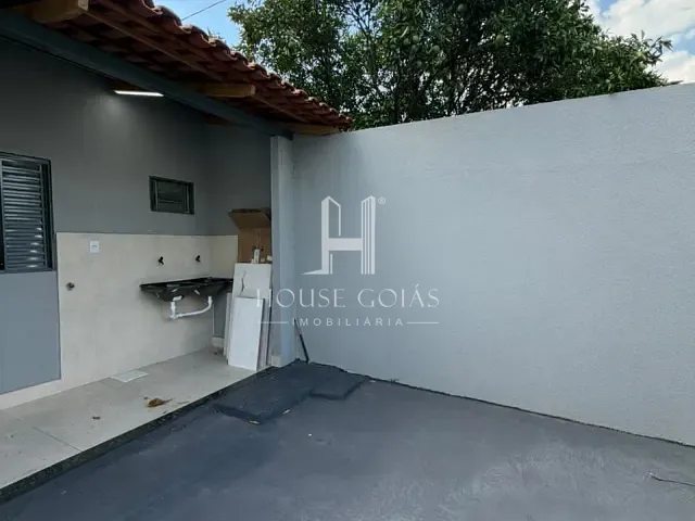 Casa com 360m² 4 quartos e 2 banheiros, à venda, no bairro Rodoviário em Goiânia