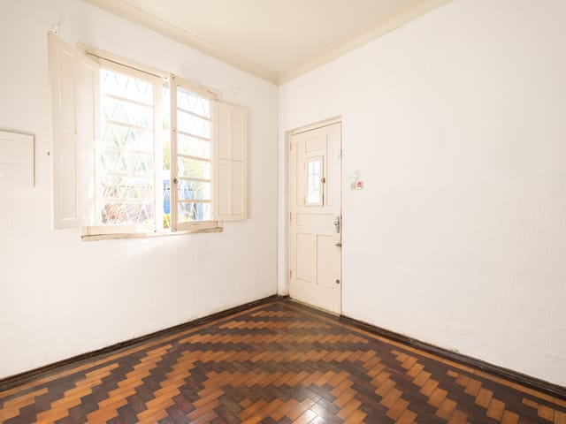 Casa 3 quartos e 3 banheiros, à venda ou para alugar, no bairro Centro em Pelotas