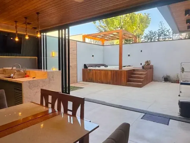 Casa 4 quartos e 4 banheiros, à venda, no bairro Residencial Jardim do Jatobá em Hortolândia