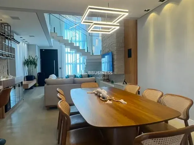 Casa 4 quartos e 4 banheiros, à venda, no bairro Residencial Jardim do Jatobá em Hortolândia