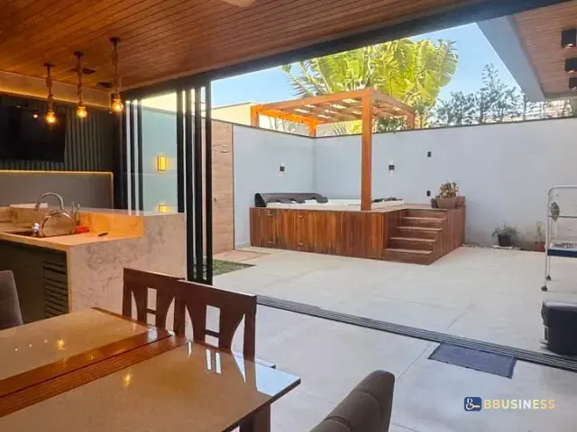 Casa 4 quartos e 4 banheiros, à venda, no bairro Residencial Jardim do Jatobá em Hortolândia