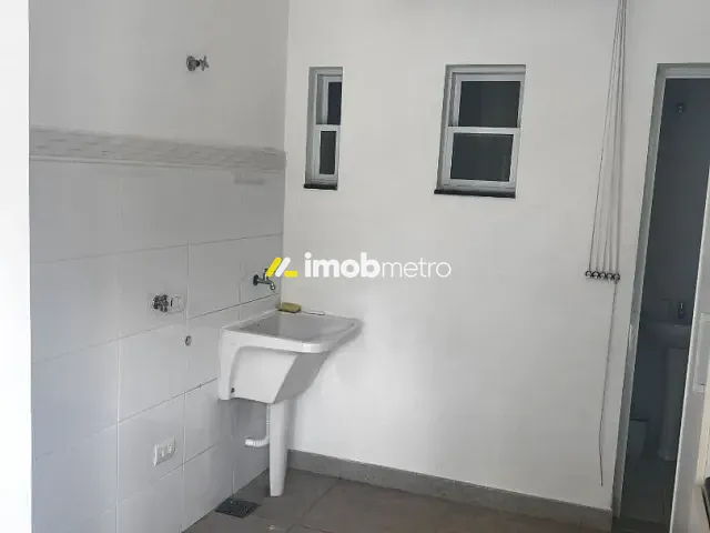Casa com 384m² 3 quartos e 5 banheiros, para alugar, no bairro Loteamento Alphaville Campinas em Campinas