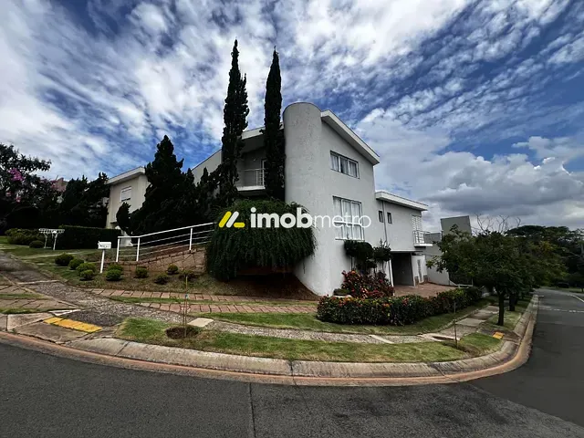 Casa com 384m² 3 quartos e 5 banheiros, para alugar, no bairro Loteamento Alphaville Campinas em Campinas