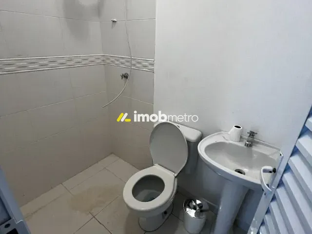 Casa com 384m² 3 quartos e 5 banheiros, para alugar, no bairro Loteamento Alphaville Campinas em Campinas