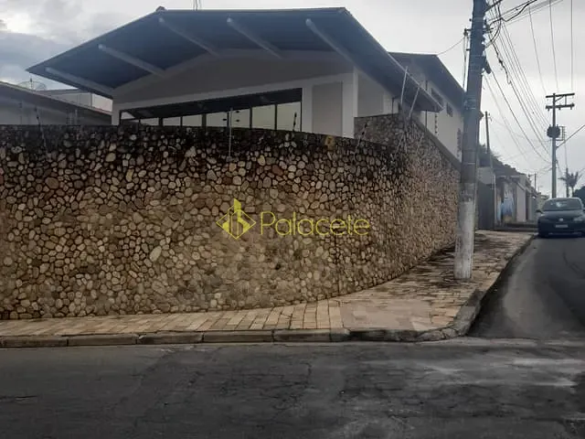 Casa 3 quartos e 2 banheiros, à venda, no bairro Vila Nair em Pindamonhangaba