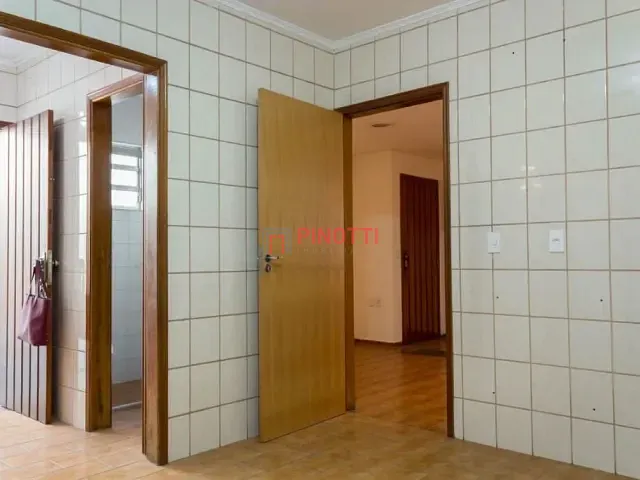 Casa 3 quartos e 3 banheiros, à venda, no bairro Vila Baeta Neves em São Bernardo do Campo