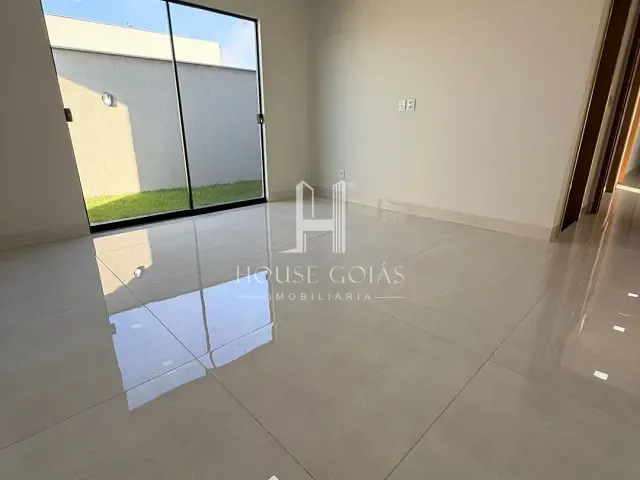 Casa com 303m² 3 quartos e 4 banheiros, à venda, no bairro Terras Alpha Residencial 2 em Senador Canedo
