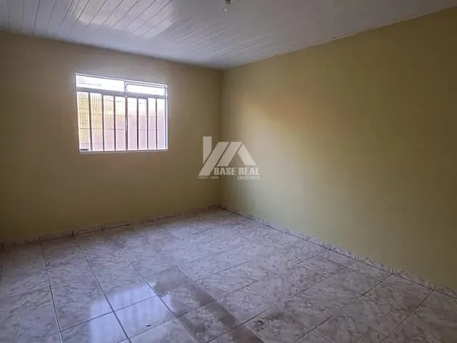 Casa 2 quartos e 2 banheiros, à venda, no bairro Neves em Ponta Grossa