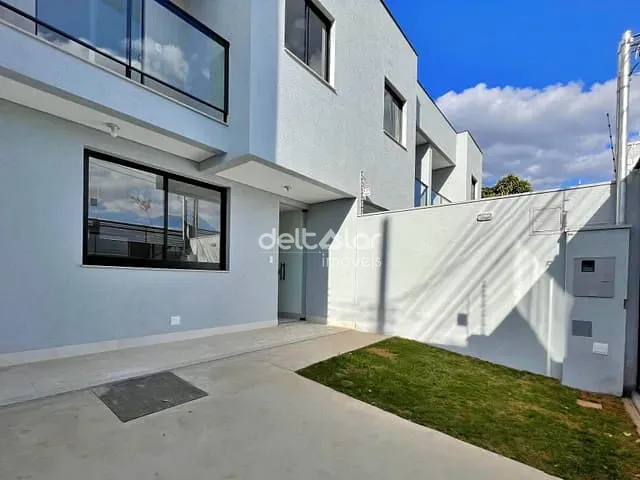 Casa com 125m² 3 quartos e 3 banheiros, para alugar, no bairro Planalto em Belo Horizonte