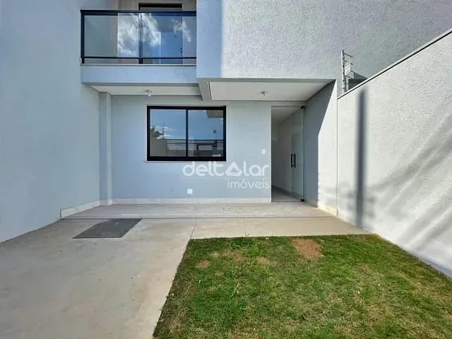 Casa com 125m² 3 quartos e 3 banheiros, para alugar, no bairro Planalto em Belo Horizonte