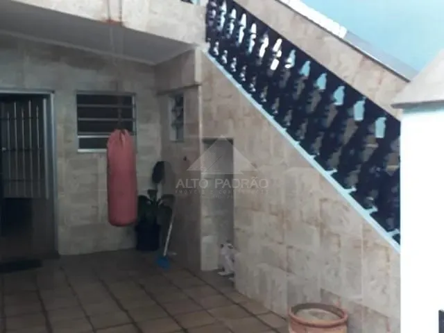 Casa com 250m², à venda, no bairro Parque das Américas em Mauá