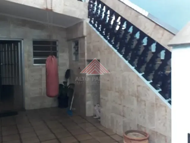 Casa com 250m², à venda, no bairro Parque das Américas em Mauá