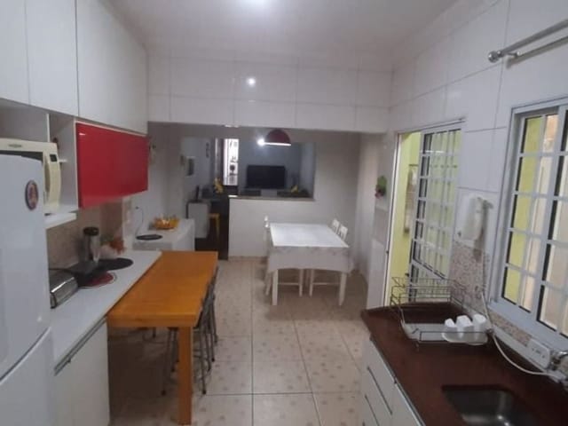 Casa com 243m² 5 quartos e 3 banheiros, à venda, no bairro Rochdale em Osasco