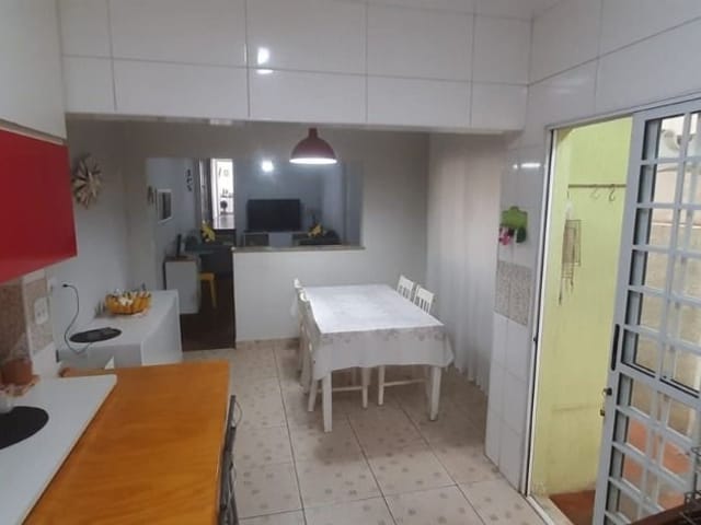 Casa com 243m² 5 quartos e 3 banheiros, à venda, no bairro Rochdale em Osasco