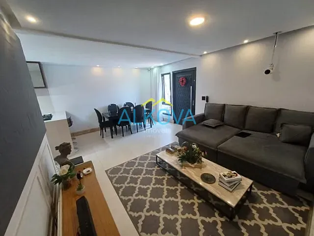 Casa com 176m² 3 quartos e 3 banheiros, à venda, no bairro Residencial Santa Paula em Jacareí