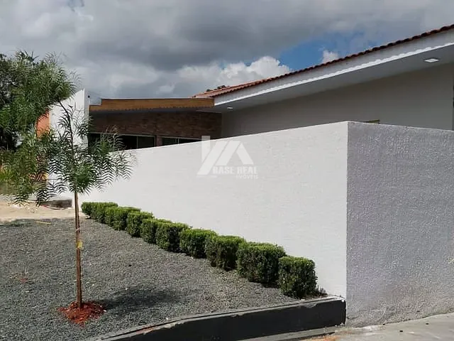 Casa com 285m² 3 quartos e 2 banheiros, à venda, no bairro Jardim Carvalho em Ponta Grossa