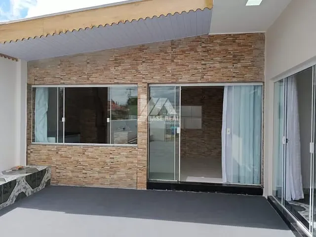 Casa com 285m² 3 quartos e 2 banheiros, à venda, no bairro Jardim Carvalho em Ponta Grossa