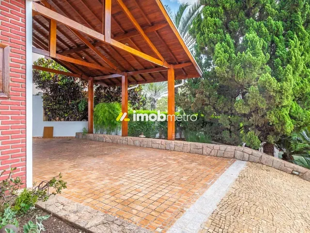 Casa com 800m² 4 quartos e 4 banheiros, à venda, no bairro Residencial Vila Verde em Campinas